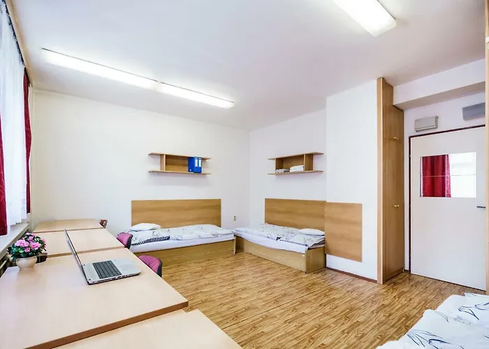 Auberge de jeunesse Sinkule *